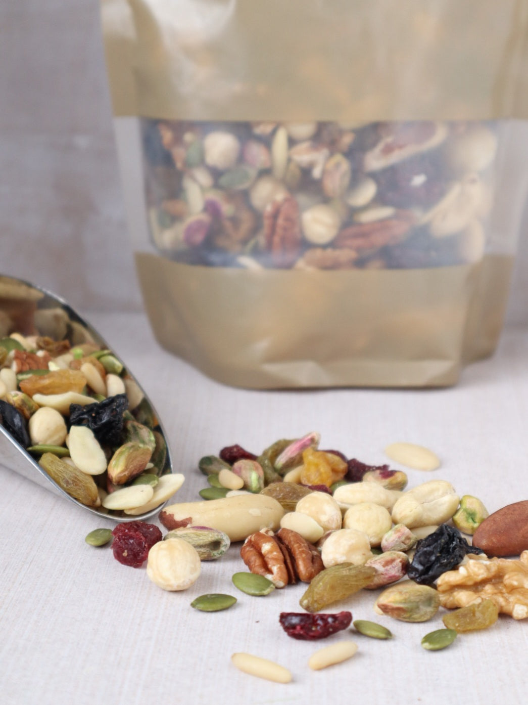 Premium Raw Mix Half KG مكسرات نيء فاخرة