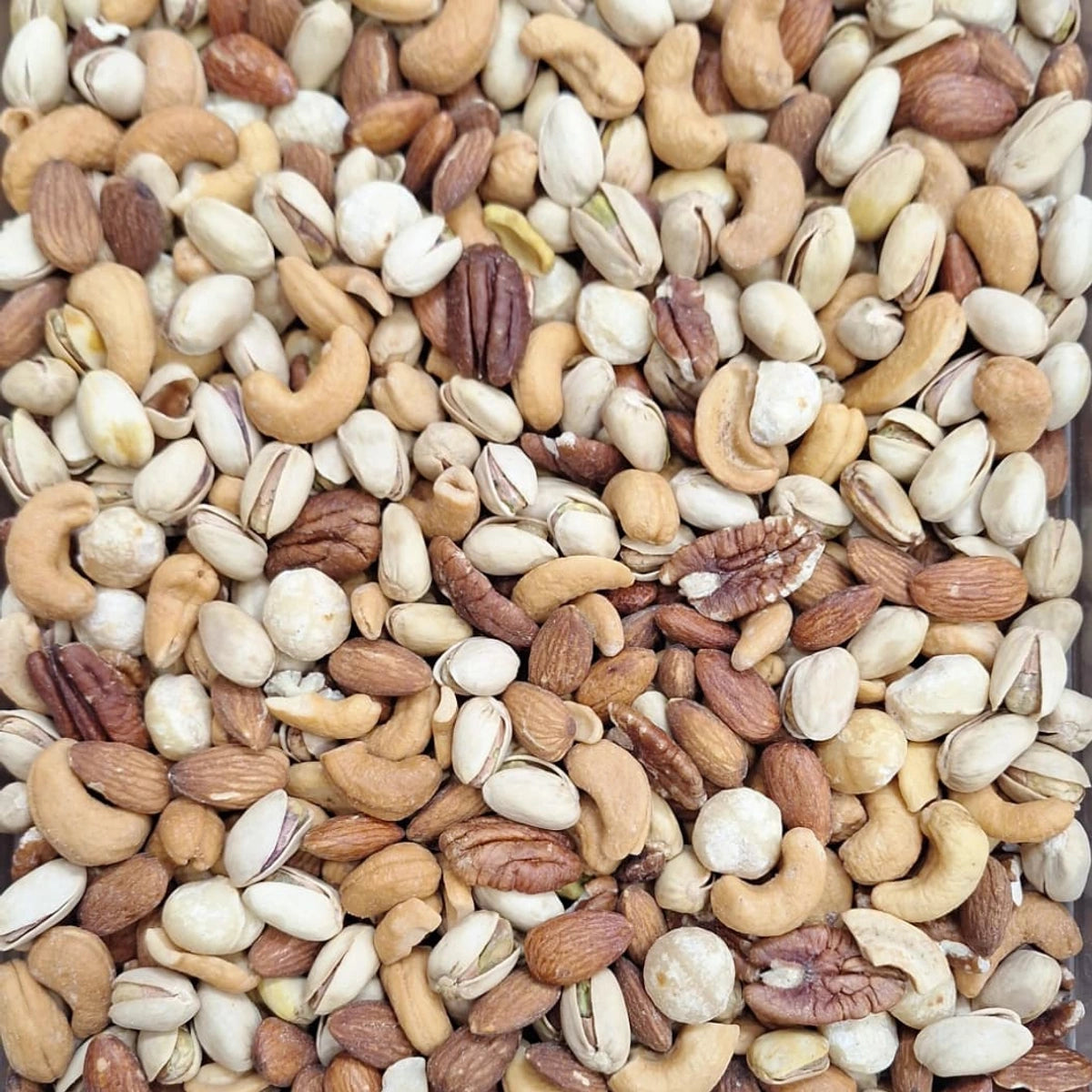 مكسرات مشكلة | Mixed nuts — Themar Al Alia